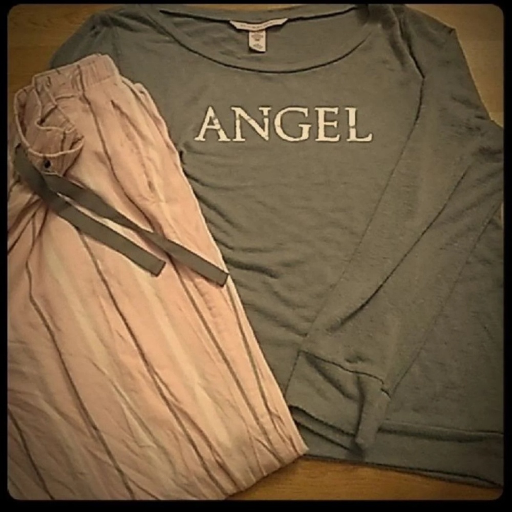 *SOLD ON MER* ❤️